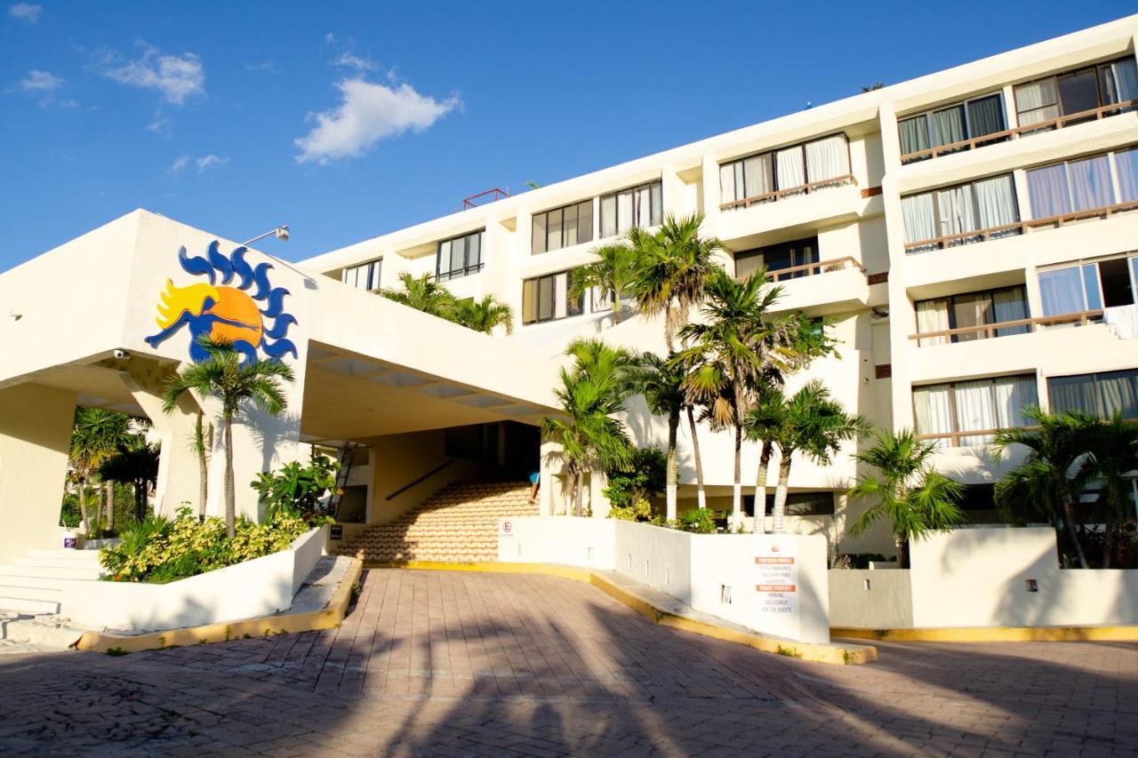 Solymar Condo Beach Resort By Casago Канкун Екстер'єр фото