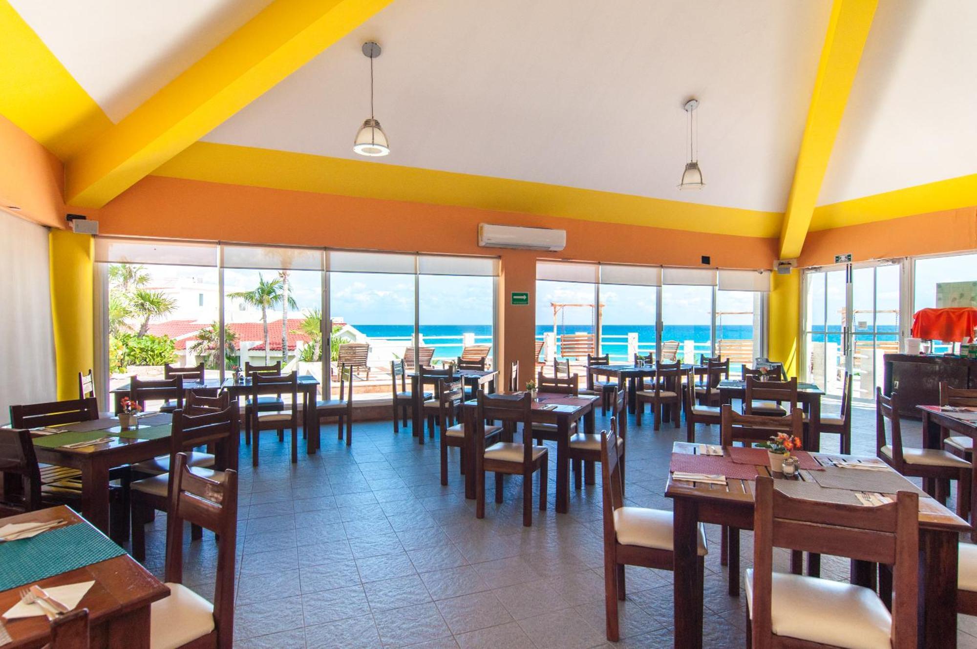 Solymar Condo Beach Resort By Casago Канкун Екстер'єр фото