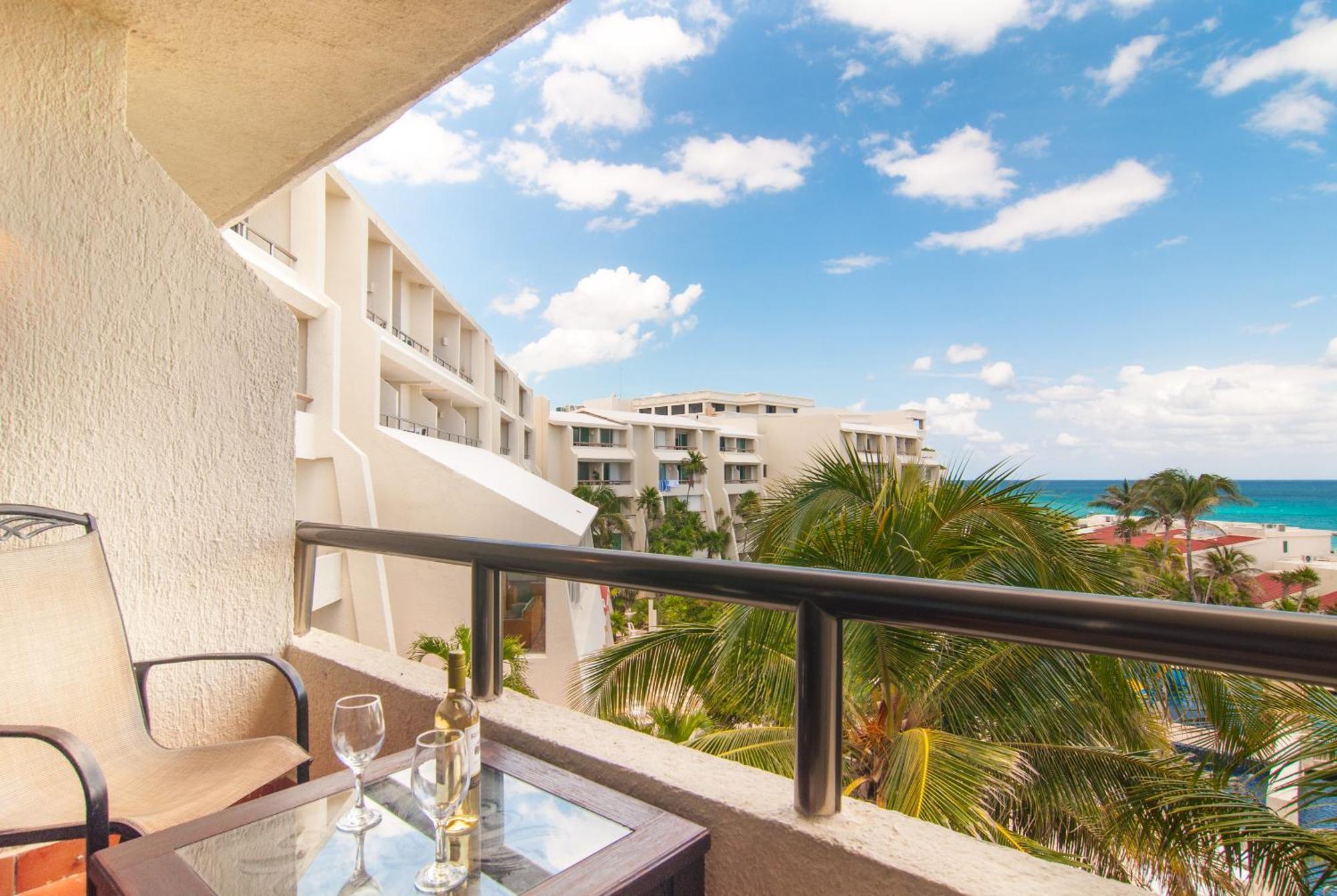 Solymar Condo Beach Resort By Casago Канкун Екстер'єр фото